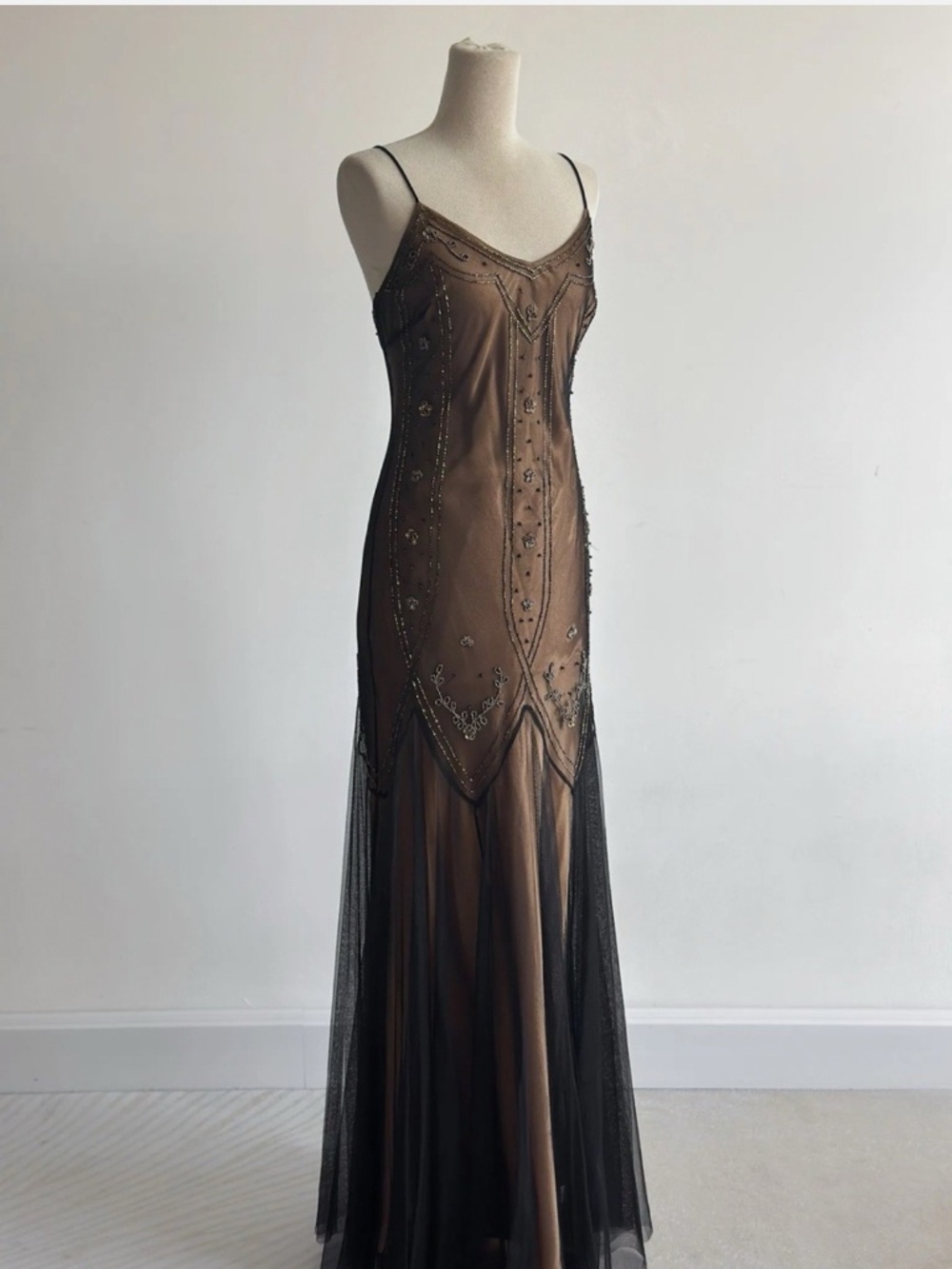 Beaded Mesh Dress. Large. Formal. - Picture 3 of 10